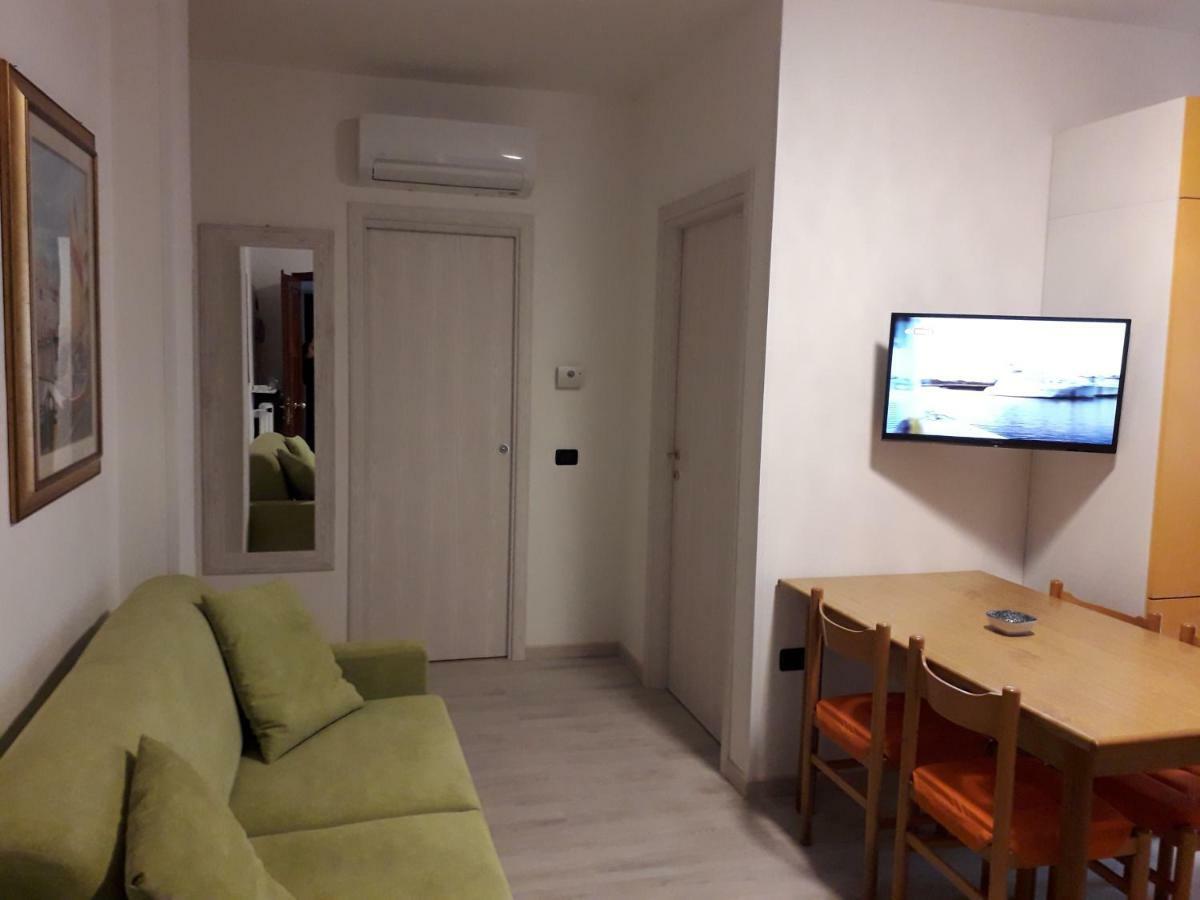Appartamento Al Mare Lorella Sottomarina Exterior foto